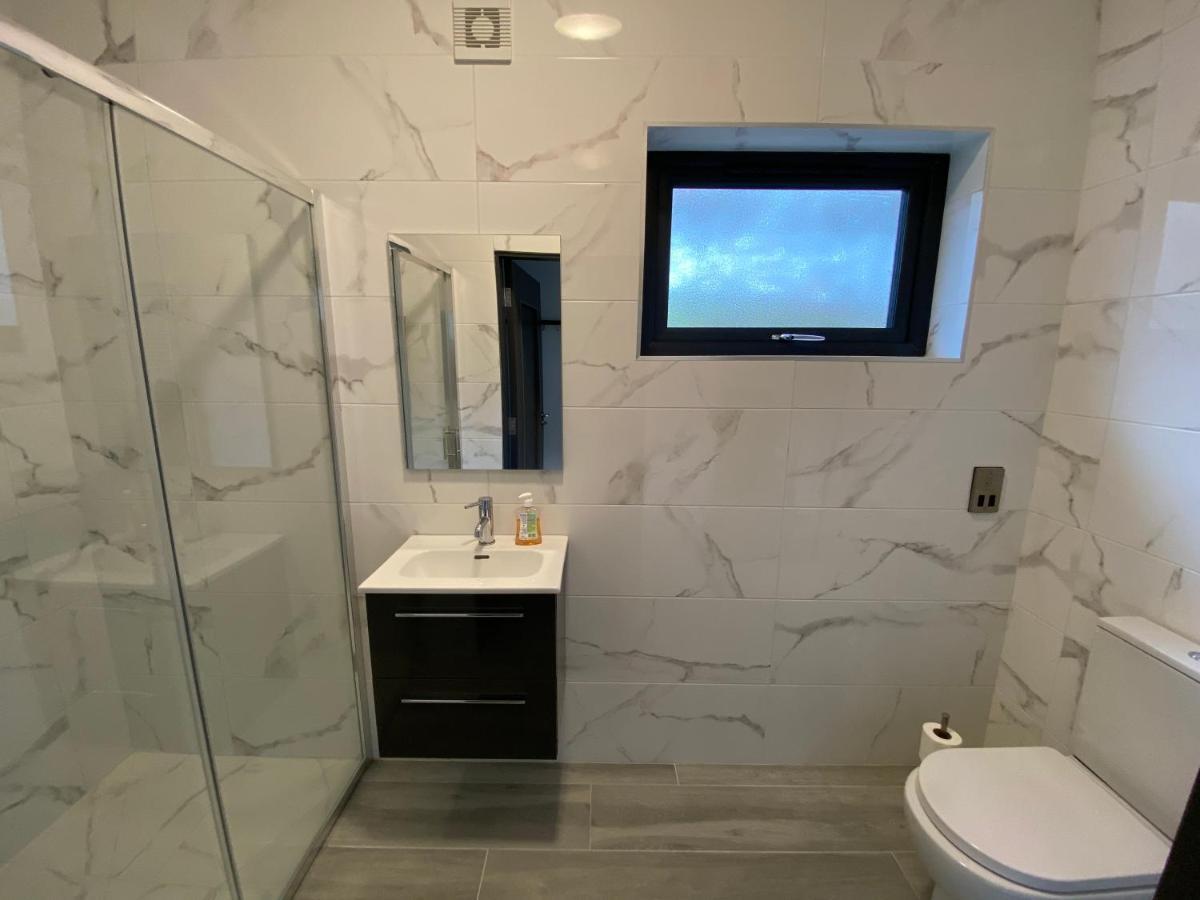 Tullybay Holiday Lodges Эннискиллен Экстерьер фото