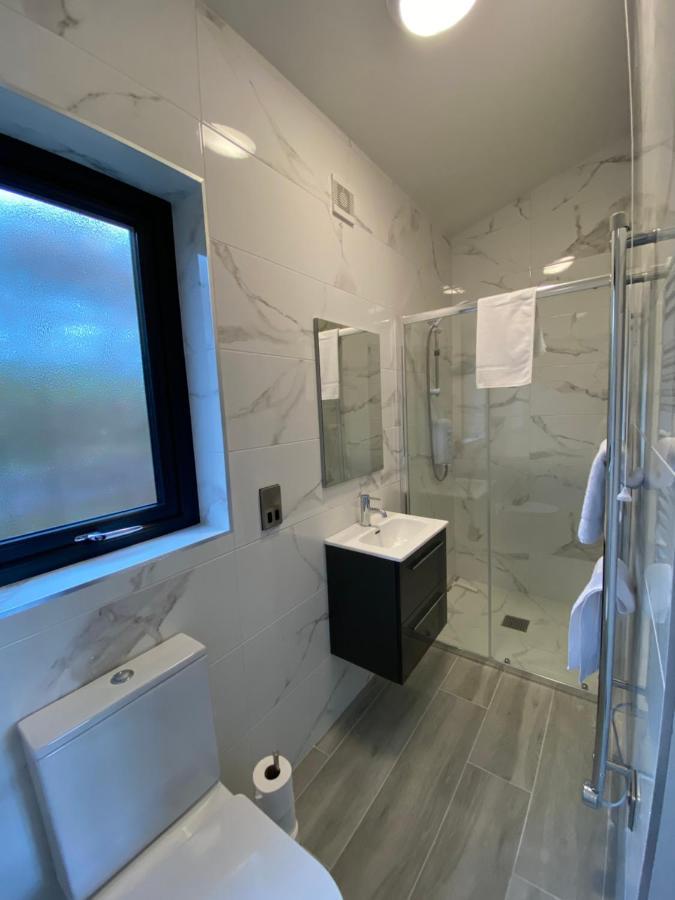 Tullybay Holiday Lodges Эннискиллен Экстерьер фото