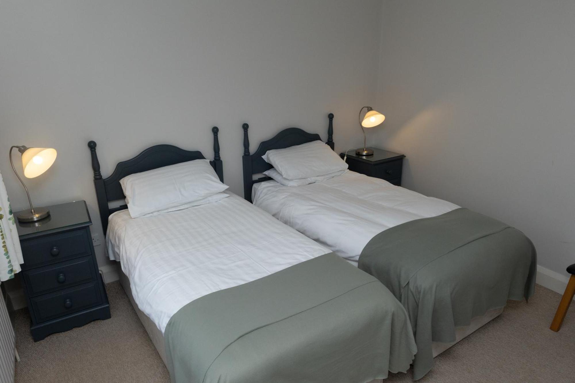 Tullybay Holiday Lodges Эннискиллен Экстерьер фото